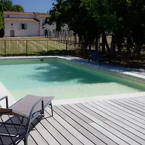 Château La Croix Des Pins Hébergement de vacances Mazan
